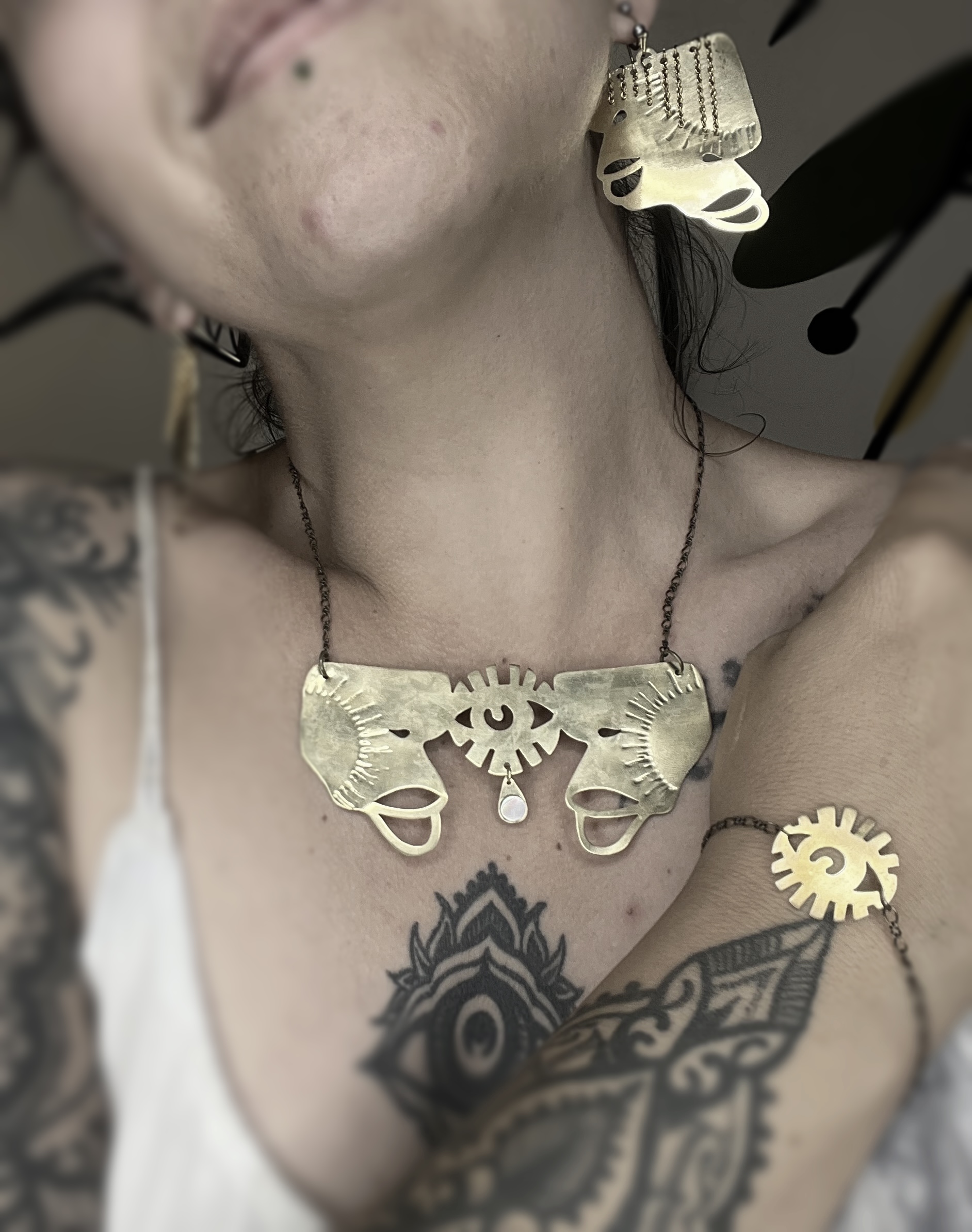 Deux énergies, une collab, des bijoux